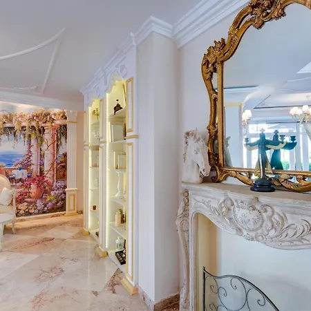 Izida Palace Sunny Beach