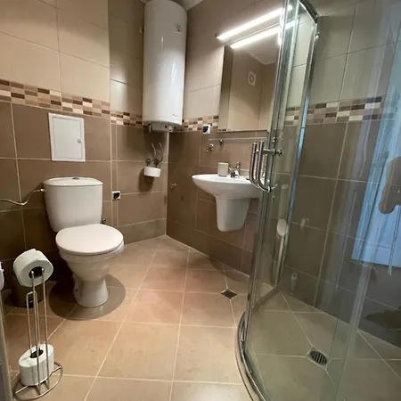 Izida Palace Lejlighedshotel 3*