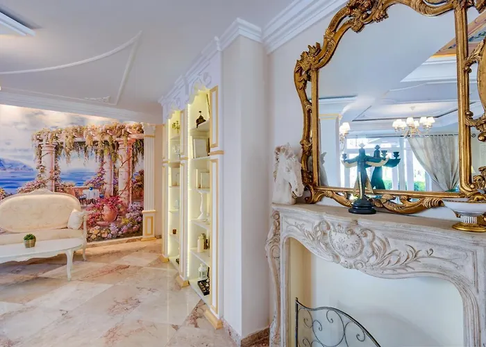 Izida Palace ساني بيتش