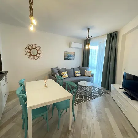 Hotel de apartamente Izida Palace 3*