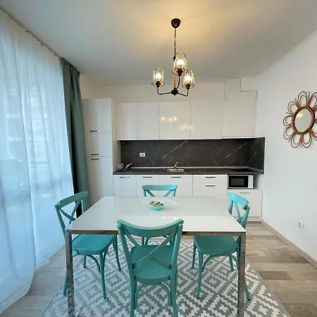 Izida Palace Hotel de apartamente 3*