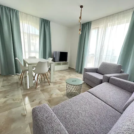 Izida Palace Aparthotel Sunny Beach