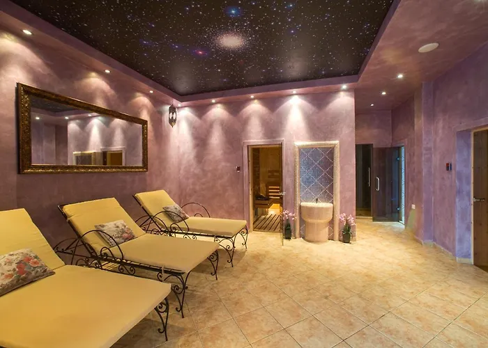 Izida Palace Apart-hotel