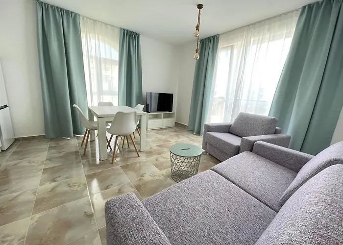 Izida Palace Apart-hotel Sunny Beach