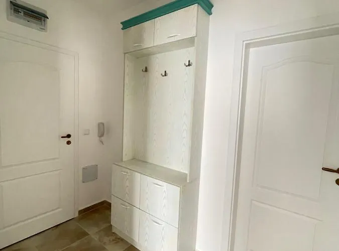 Aparthotel Izida Palace 3*