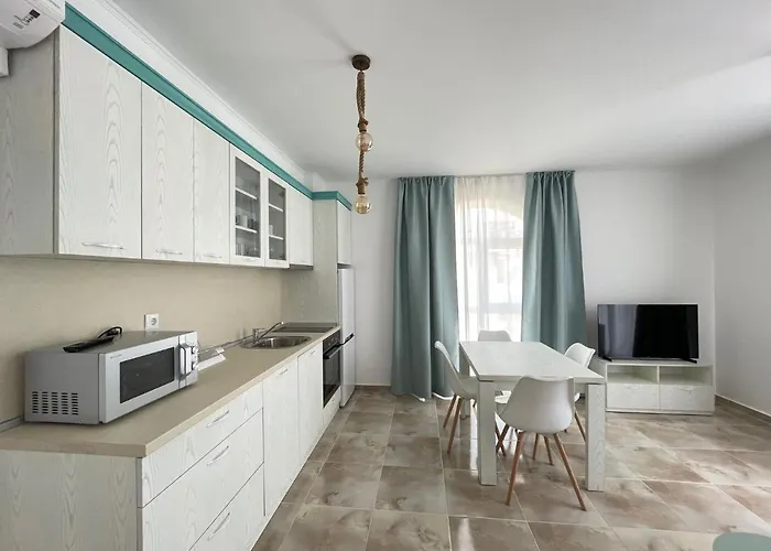 Apart-hotel Izida Palace Sunny Beach